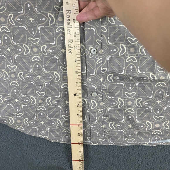 Chubbies Friday Shirt Mens L  Echo Breezetech 2.0 Stretch Performance Breathable - Picture 4 of 6